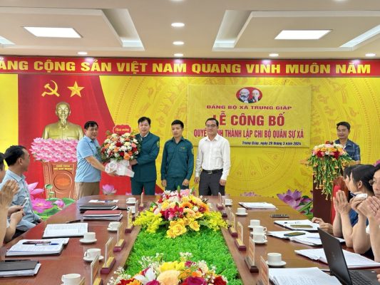 Huyện Phù Ninh hoàn thành việc thành lập chi bộ quân sự xã, thị trấn